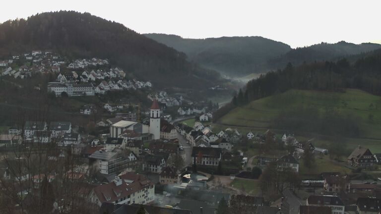 Dieses Bild zeigt eine Webcam-Aufnahme von Ottenhöfen, aufgenommen am Sonntag, den 21.12.2025 um 08:50 Uhr