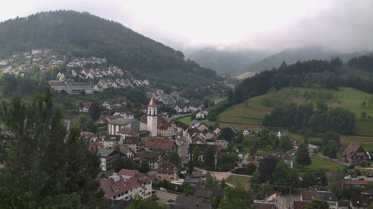 Dieses Bild zeigt eine Webcam-Aufnahme von Ottenhöfen, aufgenommen am Mittwoch, den 01.07.2026 um 09:10 Uhr