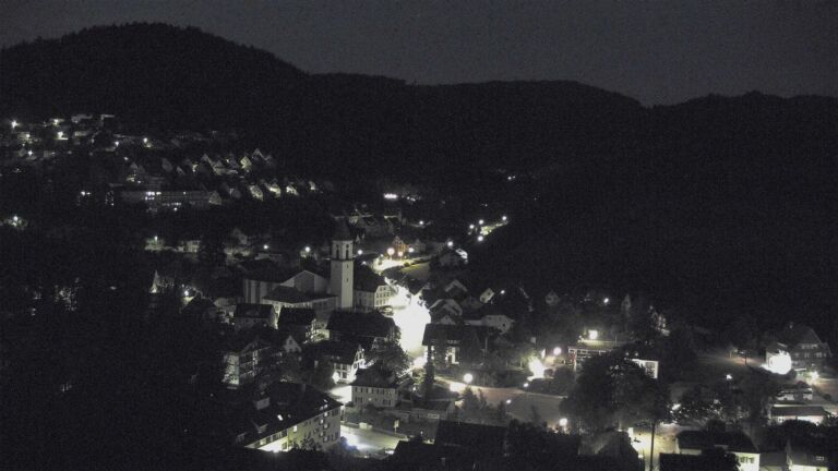 Dieses Bild zeigt eine Webcam-Aufnahme von Ottenhöfen, aufgenommen am Mittwoch, den 08.07.2026 um 04:00 Uhr