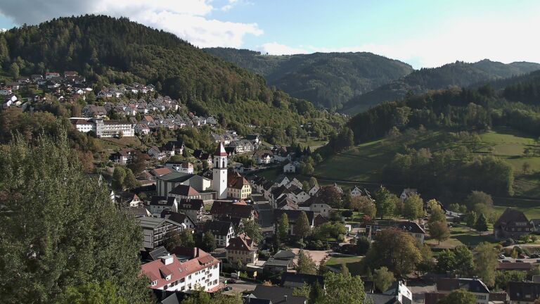 Dieses Bild zeigt eine Webcam-Aufnahme von Ottenhöfen, aufgenommen am Dienstag, den 06.10.2026 um 16:20 Uhr