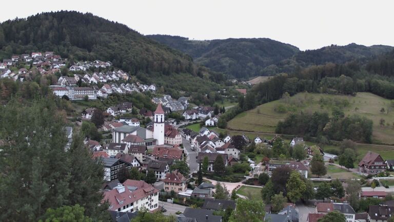 Dieses Bild zeigt eine Webcam-Aufnahme von Ottenhöfen, aufgenommen am Samstag, den 12.09.2026 um 07:00 Uhr