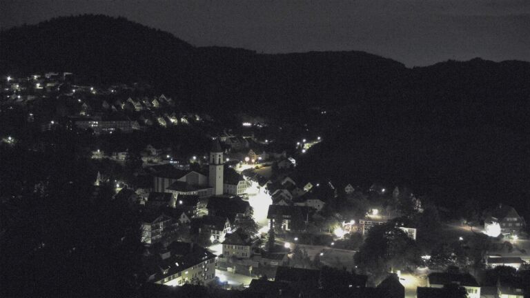 Dieses Bild zeigt eine Webcam-Aufnahme von Ottenhöfen, aufgenommen am Donnerstag, den 27.08.2026 um 04:00 Uhr