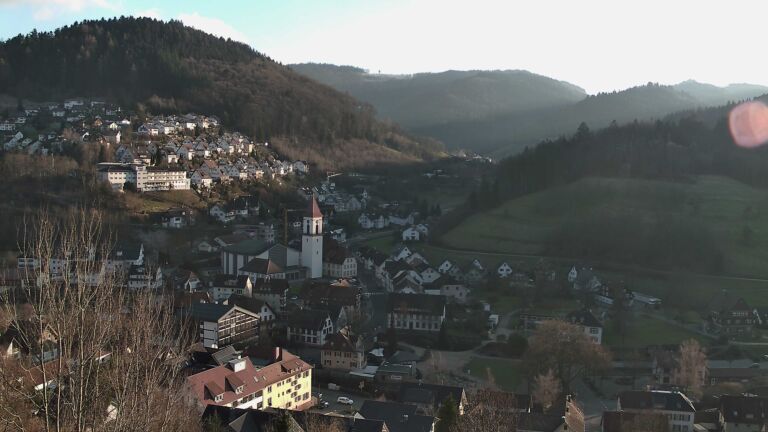 Dieses Bild zeigt eine Webcam-Aufnahme von Ottenhöfen, aufgenommen am Donnerstag, den 25.12.2025 um 15:10 Uhr