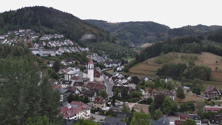 Dieses Bild zeigt eine Webcam-Aufnahme von Ottenhöfen, aufgenommen am Samstag, den 22.08.2026 um 07:30 Uhr