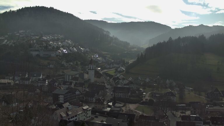 Dieses Bild zeigt eine Webcam-Aufnahme von Ottenhöfen, aufgenommen am Donnerstag, den 05.02.2026 um 12:30 Uhr