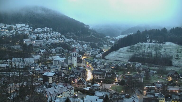 Dieses Bild zeigt eine Webcam-Aufnahme von Ottenhöfen, aufgenommen am Donnerstag, den 26.03.2026 um 06:00 Uhr