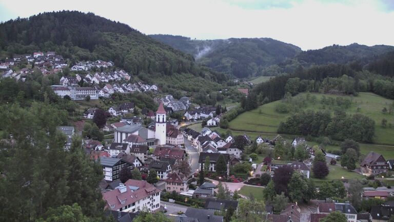 Dieses Bild zeigt eine Webcam-Aufnahme von Ottenhöfen, aufgenommen am Donnerstag, den 14.05.2026 um 05:30 Uhr