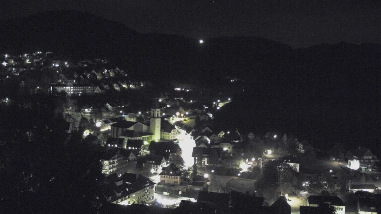 Dieses Bild zeigt eine Webcam-Aufnahme von Ottenhöfen, aufgenommen am Freitag, den 16.10.2026 um 06:10 Uhr