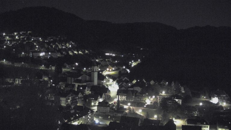 Dieses Bild zeigt eine Webcam-Aufnahme von Ottenhöfen, aufgenommen am Samstag, den 25.04.2026 um 00:30 Uhr