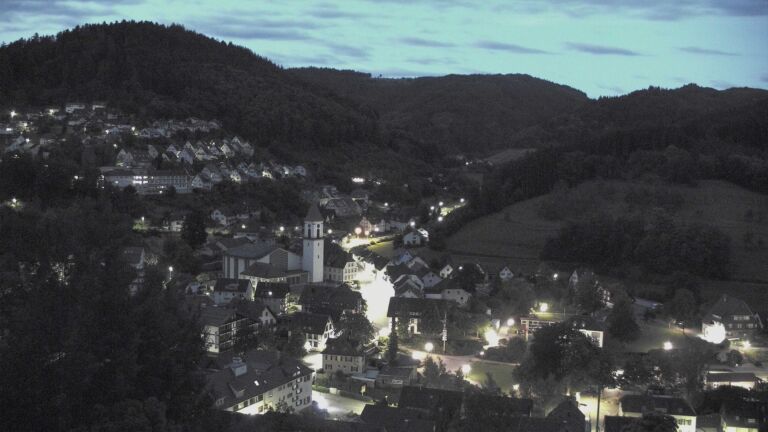 Dieses Bild zeigt eine Webcam-Aufnahme von Ottenhöfen, aufgenommen am Sonntag, den 14.06.2026 um 04:30 Uhr