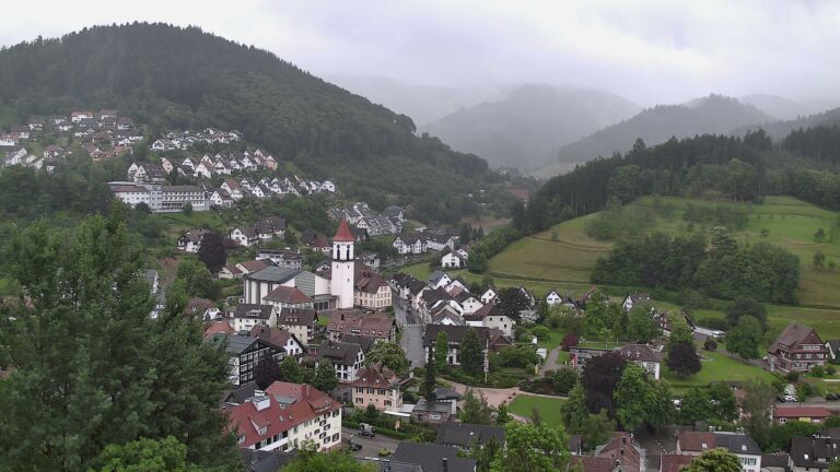 Dieses Bild zeigt eine Webcam-Aufnahme von Ottenhöfen, aufgenommen am Donnerstag, den 11.06.2026 um 09:00 Uhr