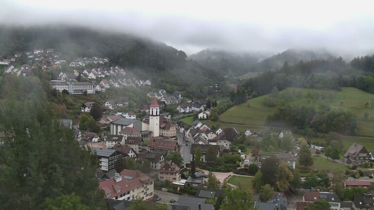 Dieses Bild zeigt eine Webcam-Aufnahme von Ottenhöfen, aufgenommen am Donnerstag, den 08.10.2026 um 14:10 Uhr