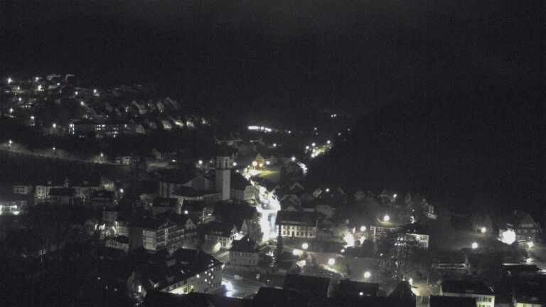 Dieses Bild zeigt eine Webcam-Aufnahme von Ottenhöfen, aufgenommen am Sonntag, den 12.04.2026 um 04:00 Uhr