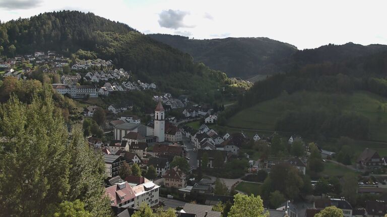 Dieses Bild zeigt eine Webcam-Aufnahme von Ottenhöfen, aufgenommen am Montag, den 12.10.2026 um 13:40 Uhr