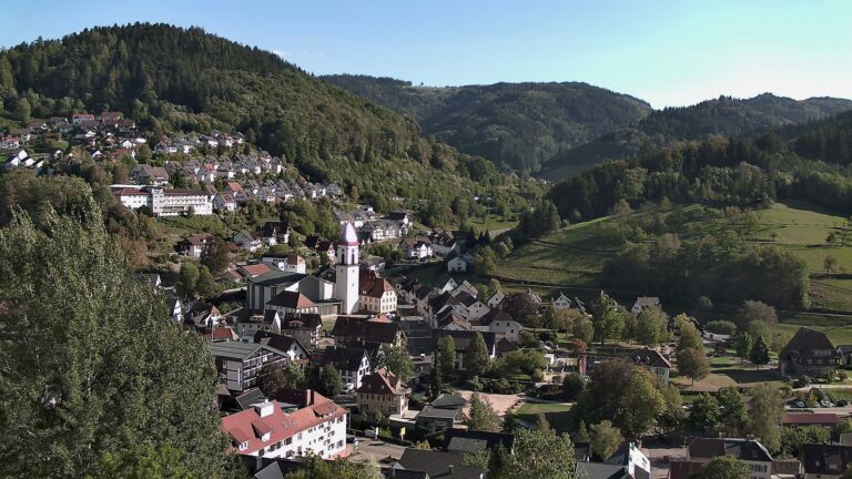 Dieses Bild zeigt eine Webcam-Aufnahme von Ottenhöfen, aufgenommen am Dienstag, den 22.09.2026 um 16:40 Uhr