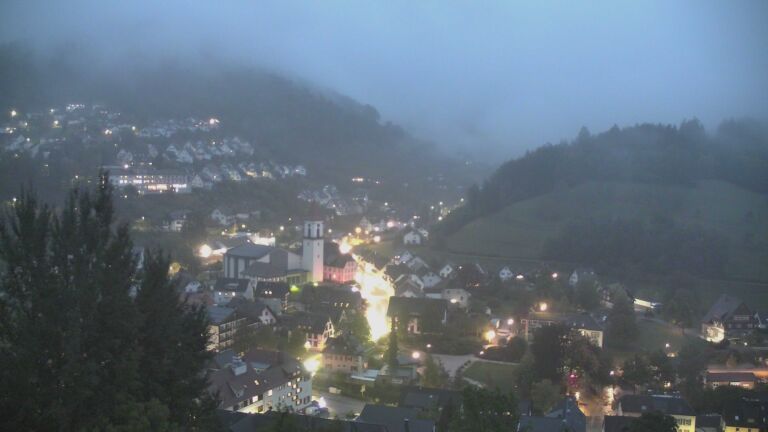 Dieses Bild zeigt eine Webcam-Aufnahme von Ottenhöfen, aufgenommen am Mittwoch, den 21.10.2026 um 07:30 Uhr
