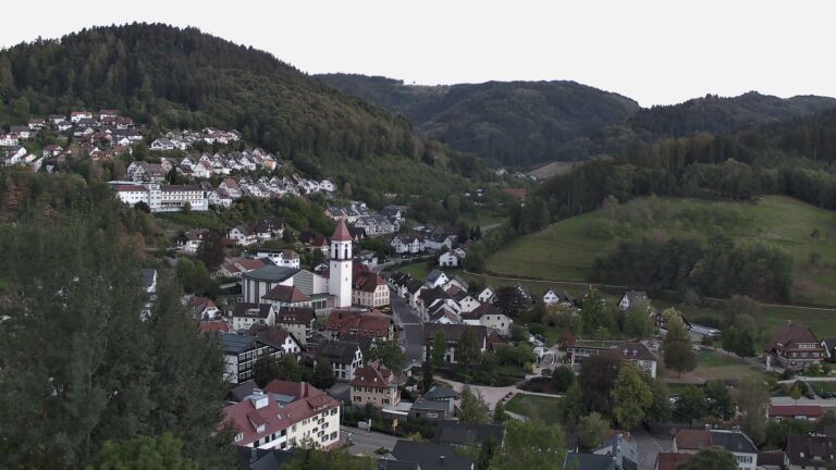 Dieses Bild zeigt eine Webcam-Aufnahme von Ottenhöfen, aufgenommen am Dienstag, den 22.09.2026 um 19:30 Uhr