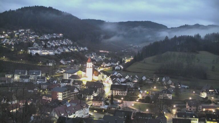 Dieses Bild zeigt eine Webcam-Aufnahme von Ottenhöfen, aufgenommen am Dienstag, den 24.02.2026 um 18:30 Uhr