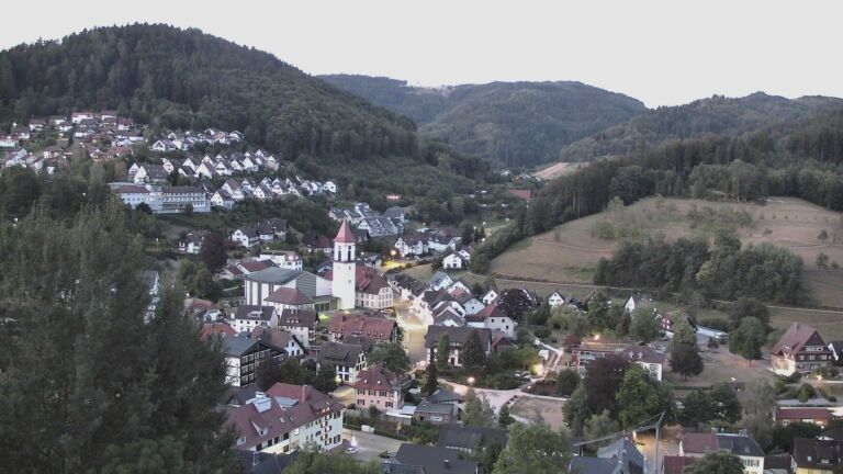 Dieses Bild zeigt eine Webcam-Aufnahme von Ottenhöfen, aufgenommen am Samstag, den 08.08.2026 um 05:40 Uhr