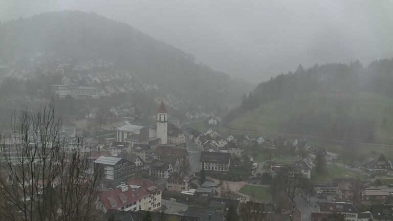 Dieses Bild zeigt eine Webcam-Aufnahme von Ottenhöfen, aufgenommen am Montag, den 30.03.2026 um 13:40 Uhr