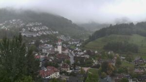 Dieses Bild zeigt eine Webcam-Aufnahme von Ottenhöfen, aufgenommen am Samstag, den 17.10.2026 um 14:00 Uhr