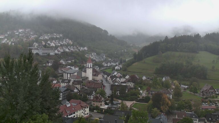 Dieses Bild zeigt eine Webcam-Aufnahme von Ottenhöfen, aufgenommen am Samstag, den 17.10.2026 um 14:00 Uhr