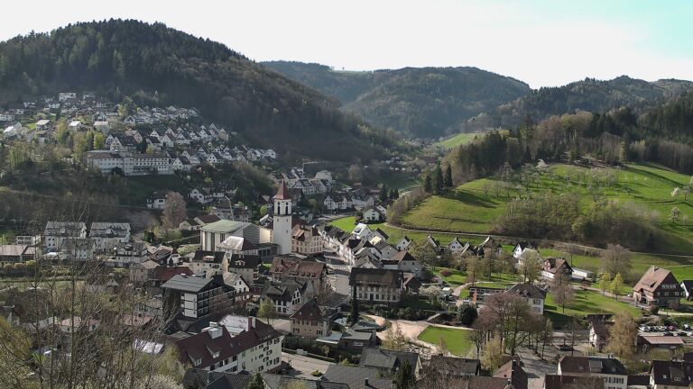 Dieses Bild zeigt eine Webcam-Aufnahme von Ottenhöfen, aufgenommen am Donnerstag, den 09.04.2026 um 10:00 Uhr