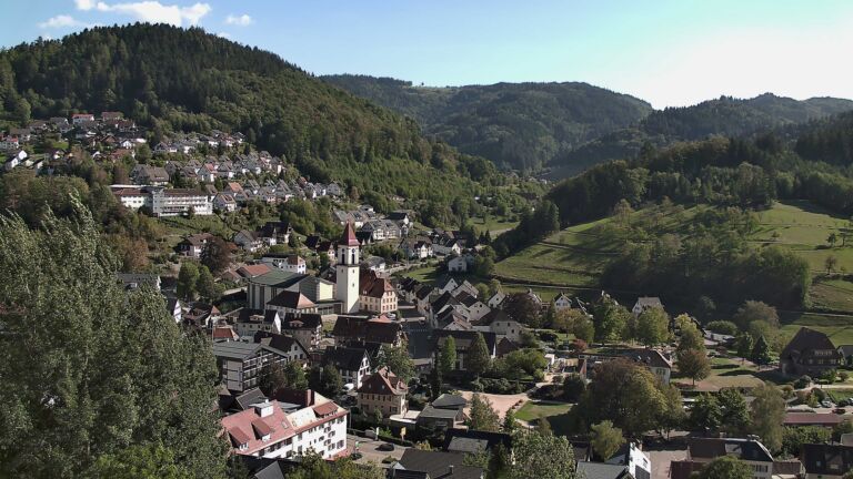 Dieses Bild zeigt eine Webcam-Aufnahme von Ottenhöfen, aufgenommen am Dienstag, den 22.09.2026 um 15:50 Uhr