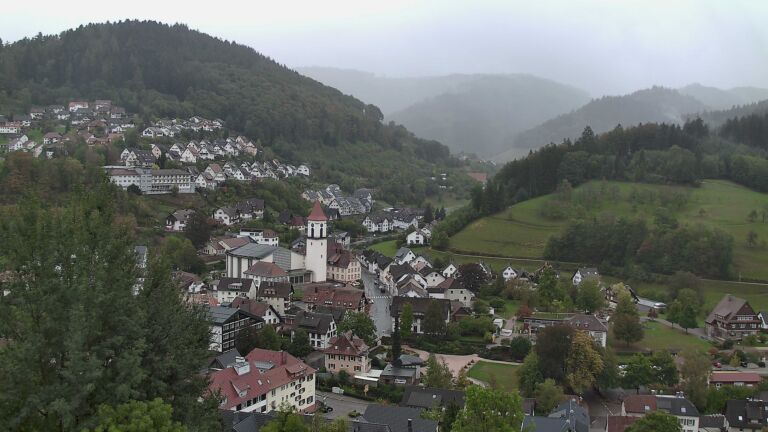 Dieses Bild zeigt eine Webcam-Aufnahme von Ottenhöfen, aufgenommen am Samstag, den 10.10.2026 um 10:30 Uhr