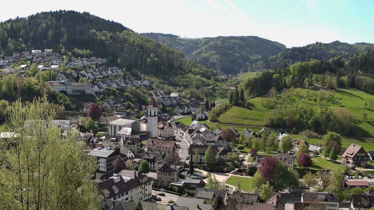 Dieses Bild zeigt eine Webcam-Aufnahme von Ottenhöfen, aufgenommen am Freitag, den 24.04.2026 um 10:50 Uhr