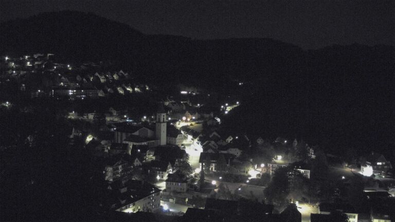 Dieses Bild zeigt eine Webcam-Aufnahme von Ottenhöfen, aufgenommen am Sonntag, den 04.10.2026 um 03:30 Uhr