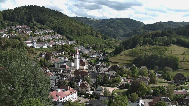 Dieses Bild zeigt eine Webcam-Aufnahme von Ottenhöfen, aufgenommen am Montag, den 07.09.2026 um 16:20 Uhr