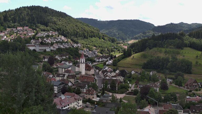 Dieses Bild zeigt eine Webcam-Aufnahme von Ottenhöfen, aufgenommen am Mittwoch, den 01.07.2026 um 14:50 Uhr