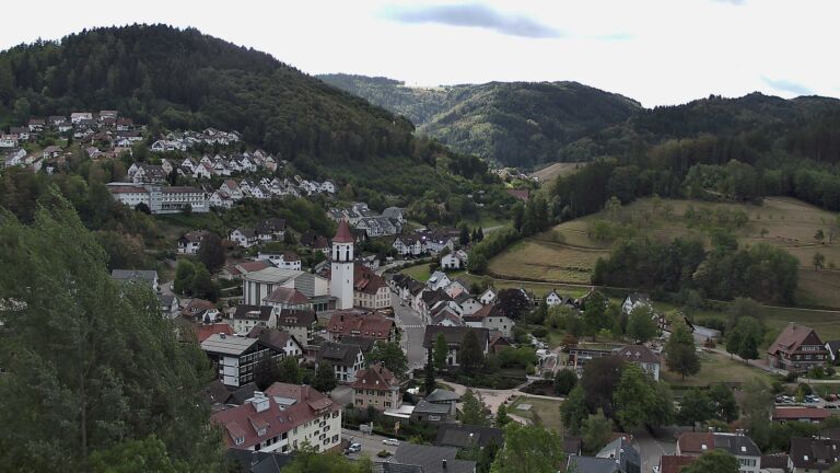 Dieses Bild zeigt eine Webcam-Aufnahme von Ottenhöfen, aufgenommen am Samstag, den 29.08.2026 um 11:30 Uhr