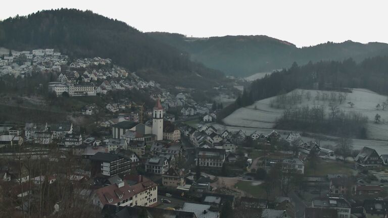 Dieses Bild zeigt eine Webcam-Aufnahme von Ottenhöfen, aufgenommen am Sonntag, den 28.12.2025 um 16:10 Uhr