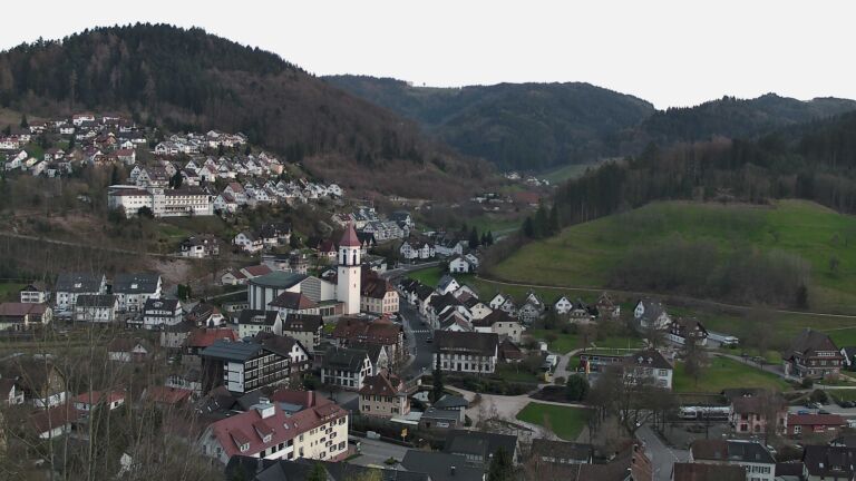 Dieses Bild zeigt eine Webcam-Aufnahme von Ottenhöfen, aufgenommen am Freitag, den 20.03.2026 um 18:30 Uhr