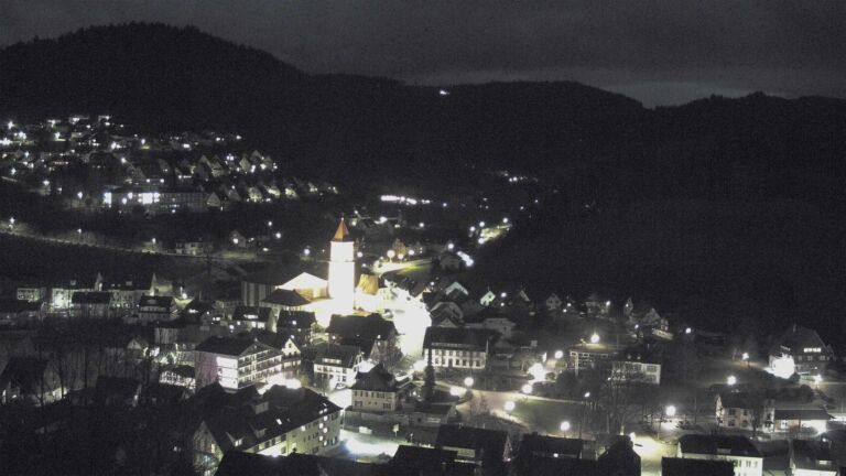 Dieses Bild zeigt eine Webcam-Aufnahme von Ottenhöfen, aufgenommen am Samstag, den 28.02.2026 um 21:00 Uhr