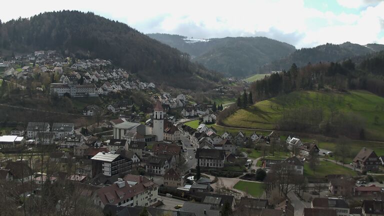 Dieses Bild zeigt eine Webcam-Aufnahme von Ottenhöfen, aufgenommen am Freitag, den 27.03.2026 um 10:10 Uhr