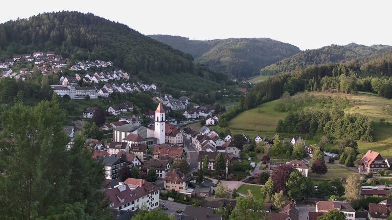 Dieses Bild zeigt eine Webcam-Aufnahme von Ottenhöfen, aufgenommen am Sonntag, den 24.05.2026 um 06:40 Uhr