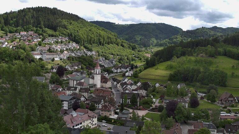 Dieses Bild zeigt eine Webcam-Aufnahme von Ottenhöfen, aufgenommen am Dienstag, den 19.05.2026 um 15:20 Uhr