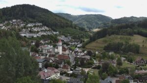 Dieses Bild zeigt eine Webcam-Aufnahme von Ottenhöfen, aufgenommen am Montag, den 31.08.2026 um 12:00 Uhr