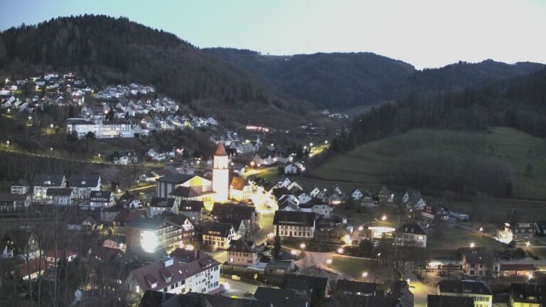 Dieses Bild zeigt eine Webcam-Aufnahme von Ottenhöfen, aufgenommen am Donnerstag, den 26.02.2026 um 18:40 Uhr