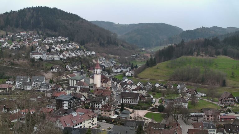 Dieses Bild zeigt eine Webcam-Aufnahme von Ottenhöfen, aufgenommen am Samstag, den 21.03.2026 um 18:00 Uhr