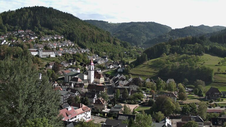 Dieses Bild zeigt eine Webcam-Aufnahme von Ottenhöfen, aufgenommen am Mittwoch, den 16.09.2026 um 16:10 Uhr