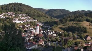Dieses Bild zeigt eine Webcam-Aufnahme von Ottenhöfen, aufgenommen am Samstag, den 11.07.2026 um 20:00 Uhr