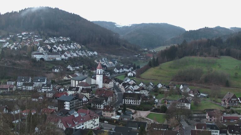 Dieses Bild zeigt eine Webcam-Aufnahme von Ottenhöfen, aufgenommen am Mittwoch, den 01.04.2026 um 07:00 Uhr