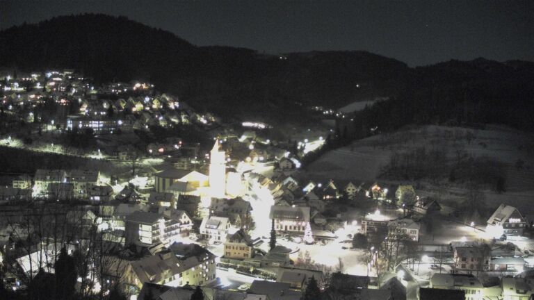 Dieses Bild zeigt eine Webcam-Aufnahme von Ottenhöfen, aufgenommen am Montag, den 05.01.2026 um 20:50 Uhr