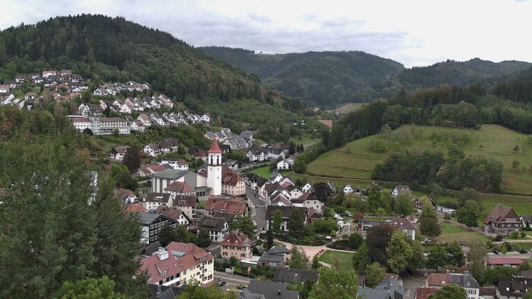 Dieses Bild zeigt eine Webcam-Aufnahme von Ottenhöfen, aufgenommen am Mittwoch, den 16.09.2026 um 15:10 Uhr