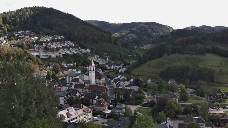 Dieses Bild zeigt eine Webcam-Aufnahme von Ottenhöfen, aufgenommen am Montag, den 14.09.2026 um 15:00 Uhr