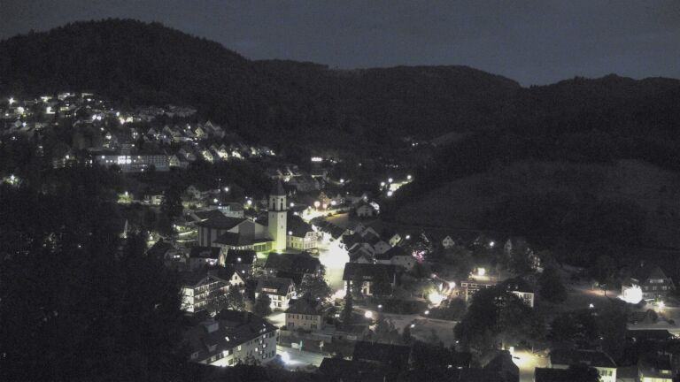 Dieses Bild zeigt eine Webcam-Aufnahme von Ottenhöfen, aufgenommen am Samstag, den 15.08.2026 um 21:30 Uhr
